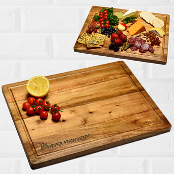 16" Acacia Cutting Board